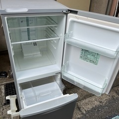 冷蔵庫　差し上げます
の画像