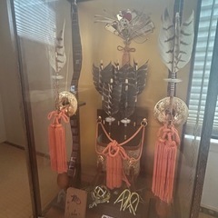 美品✨破魔弓飾り（オルゴール付き・ガラスケース入り） の画像