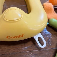 無料　補助便座 イエロー コンビの画像