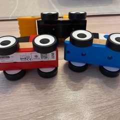 IKEA 木製 はたらく車の画像