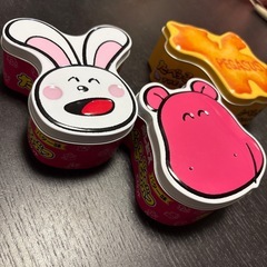 空き缶ケース、玩具の画像