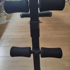 シットアップベンチ（腹筋マシン）の画像