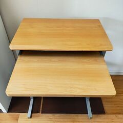 ナチュラル木製パソコンデスクの画像