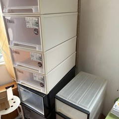 衣装ケースの画像