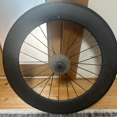 カーボン
ホイールの画像