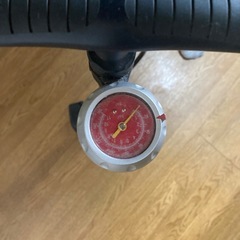 自転車の空気入れです。の画像