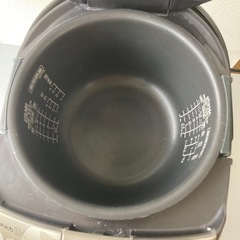 2012年製HITACHI5.5合炊き　炊飯器の画像