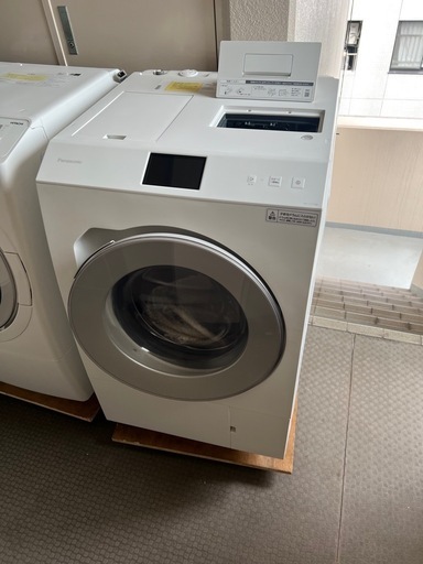 未使用に近い　右開き　パナソニック　LX129BR  最上位グレード　ドラム式洗濯乾燥機