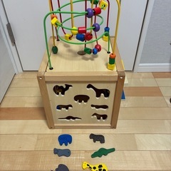木製箱型おもちゃの画像