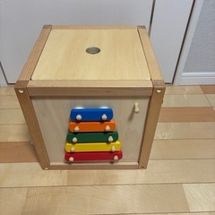 木製箱型おもちゃの画像