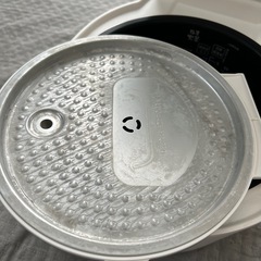 アイリスオーヤマ　炊飯器　白　5.5合の画像