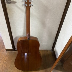 フォークギターの画像