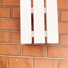 木製 ホワイト フラワースタンド　ミニベンチ　ガーデニング、棚、ベンチ、椅子等の画像