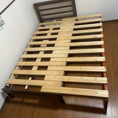 幅さが調整出来るベッドの画像