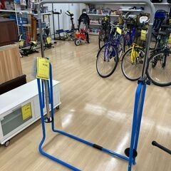 A-226【リユースのサカイ野々市店】折りたたみ鉄棒 RiZKiZ  青 (幅)97×(奥行き)148×(高さ)90～130cm ※クリーニング済みの画像