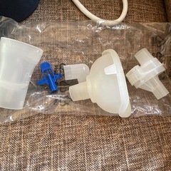 オムロン　吸入器の画像