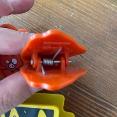中古品　解決ゾロリ　クリップ3つセットの画像