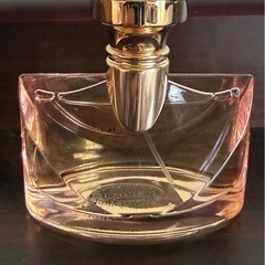 廃盤　希少品　BVLGARI Rose Essentielle ブルガリ　ローズエッセンシャル　オードパルファム　50ml made in ITALY 箱付き　60サイズ発送の画像