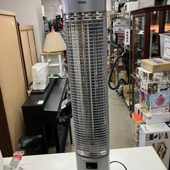 O2509-518 山善カーボンヒーター　DCR-T900(MS) 通電確認済み　キズ汚れ有りの画像