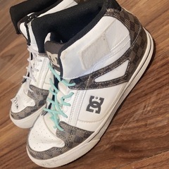 DC👟こどもくつの画像