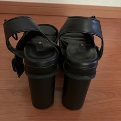 エモダ　厚底サンダル　S〜Mの画像