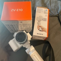 SONY ソニーミラーレス一眼カメラVLOGCAM ZV-E10ホワイトの画像