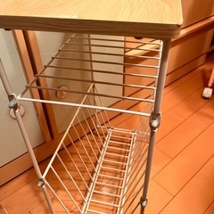 コンパクト収納ラックの画像