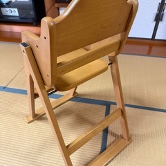 子供用椅子の画像