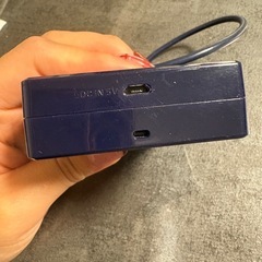 ②au +1 collection ポータブル充電器A R02P002Lの画像