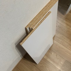 白の食器棚　の画像
