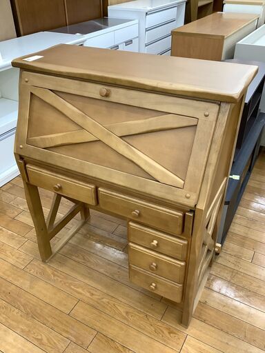 karimoku ライティングビューロー RASTIC