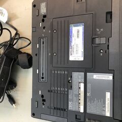 IBM THINKPAD X31 とドッキングステーションの画像