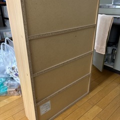 本棚 傷ありの画像