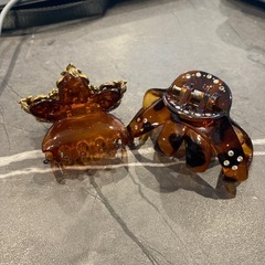 髪留め　クリップの画像