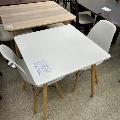 リユースのサカイ東金店 ダイニングテーブルセット 椅子×2 ※テーブルキズあり TJ15088