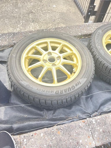 スタッドレスタイヤ 185/65R15