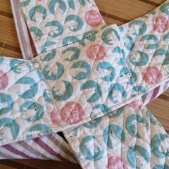 抱っこひも　おんぶ紐　クロス　簡易　お出かけ　キルティング　リバーシブルの画像