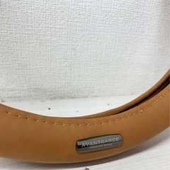 【中古品】美品 ボンフォーム(BONFORM) ハンドルカバー アバンギャルド S36.5-37.9cm サイズ:370×370×47mm カラー:キャメル 6952-01CA カー用品 車内 装飾の画像