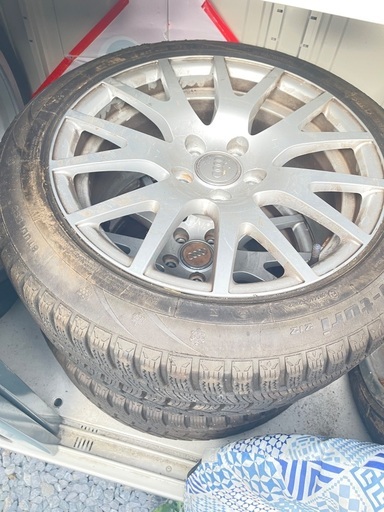 アウディ  スタッドレスタイヤ