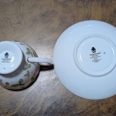 ウェッジウッド　カップ＆ソーサー　ワイルドストロベリーの画像