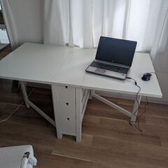 現在取引中　美品！折りたたみ式オフィスデスの画像