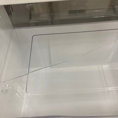 取りに来れる方限定！HITACHIの３ドア冷蔵庫です！の画像