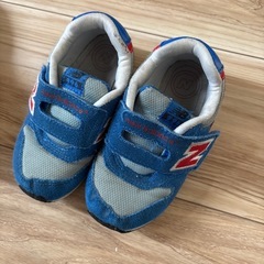 キッズスニーカー VANS16cm ニューバランス15.5cm 2足まとめ売り の画像