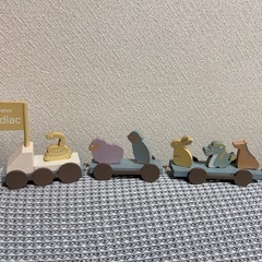 3COINS（スリーコインズ）定価800円美品✨干支トレインの画像