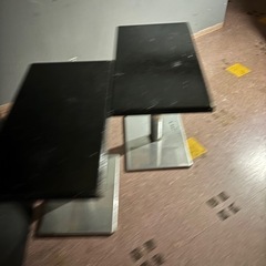 明日限り店舗用テーブル10個ぐらいの画像