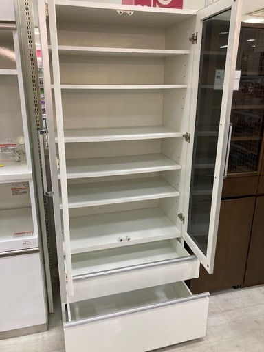 取りに来れる方限定！２枚扉の食器棚です！