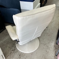 H2509-520  足置き付き回転チェア ホワイト 中古の画像