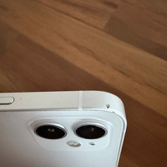 iPhone 12 ホワイト 128 GB SIMフリー アイフォン スマホの画像