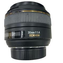 186000 現状品 SIGMA シグマ 30mm F1.4 EX DC HSM / EX DC　一眼レフレンズ ブラック 付属品あり [0000000000697]の画像