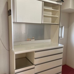 ニトリの食器棚の画像